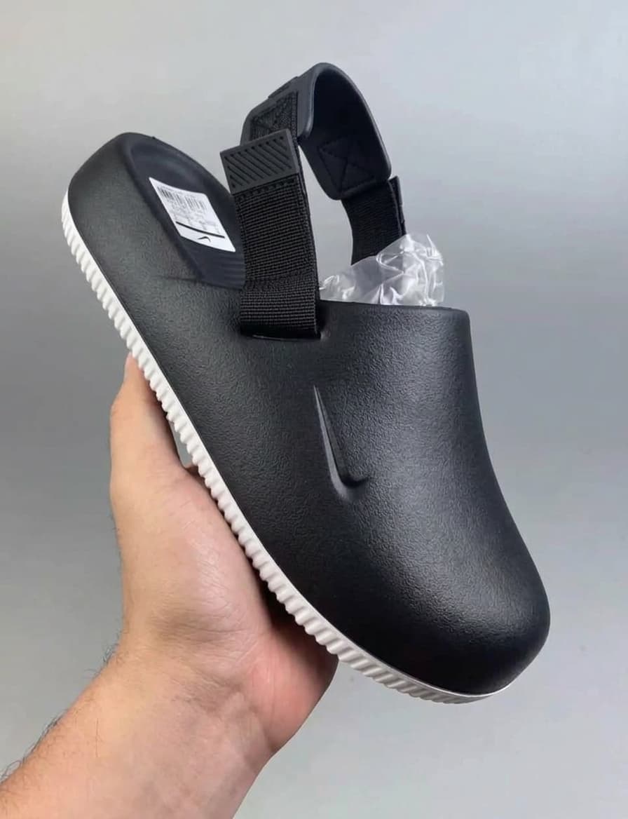 Nike Calm